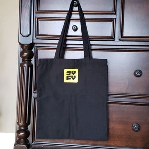 Syfy  network  tote
